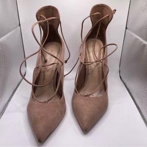 Aldo strappy close-toed heels